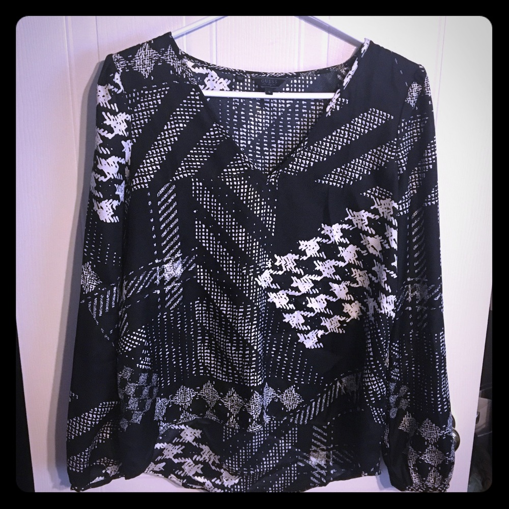 Black and white high low Guess blouse